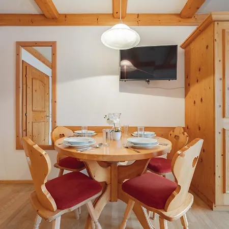 Almkönig Apartment *