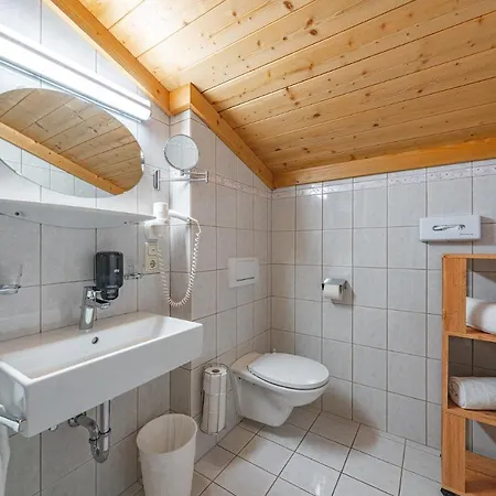 Almkoenig Apartamento