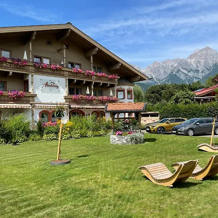 Almkönig Apartment Maria Alm am Steinernen Meer
